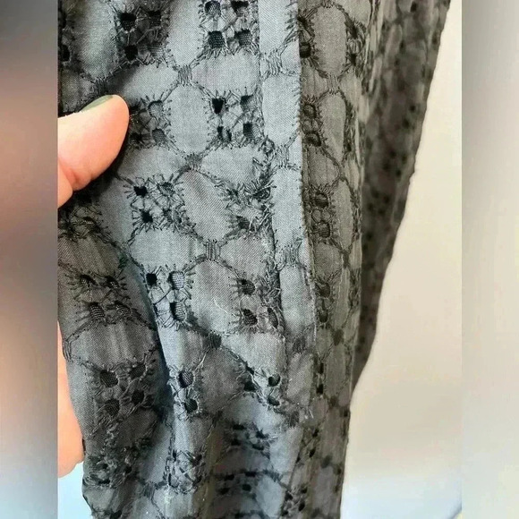 True Vintage black eyelet 60’s wiggle dress- medium - Picture 5 of 10